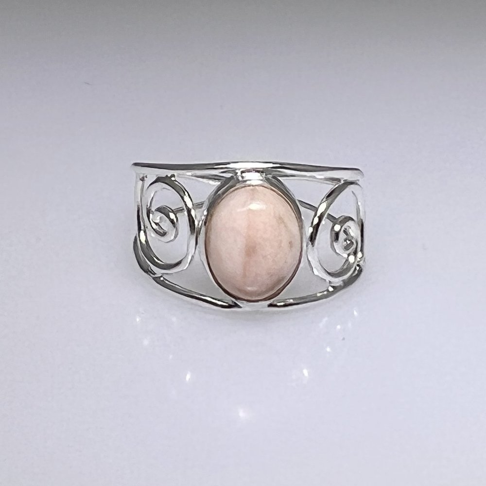 Elegant pink Opal sterling silver ring, size: 9.50, NWOT